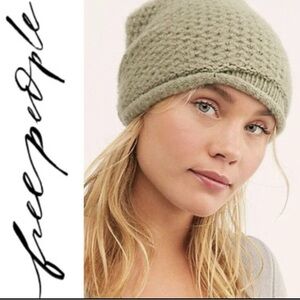 Free People Dreamland Knit Beanie Olive‎ One Size Soft Warm Style ACCFP1220 NWT
